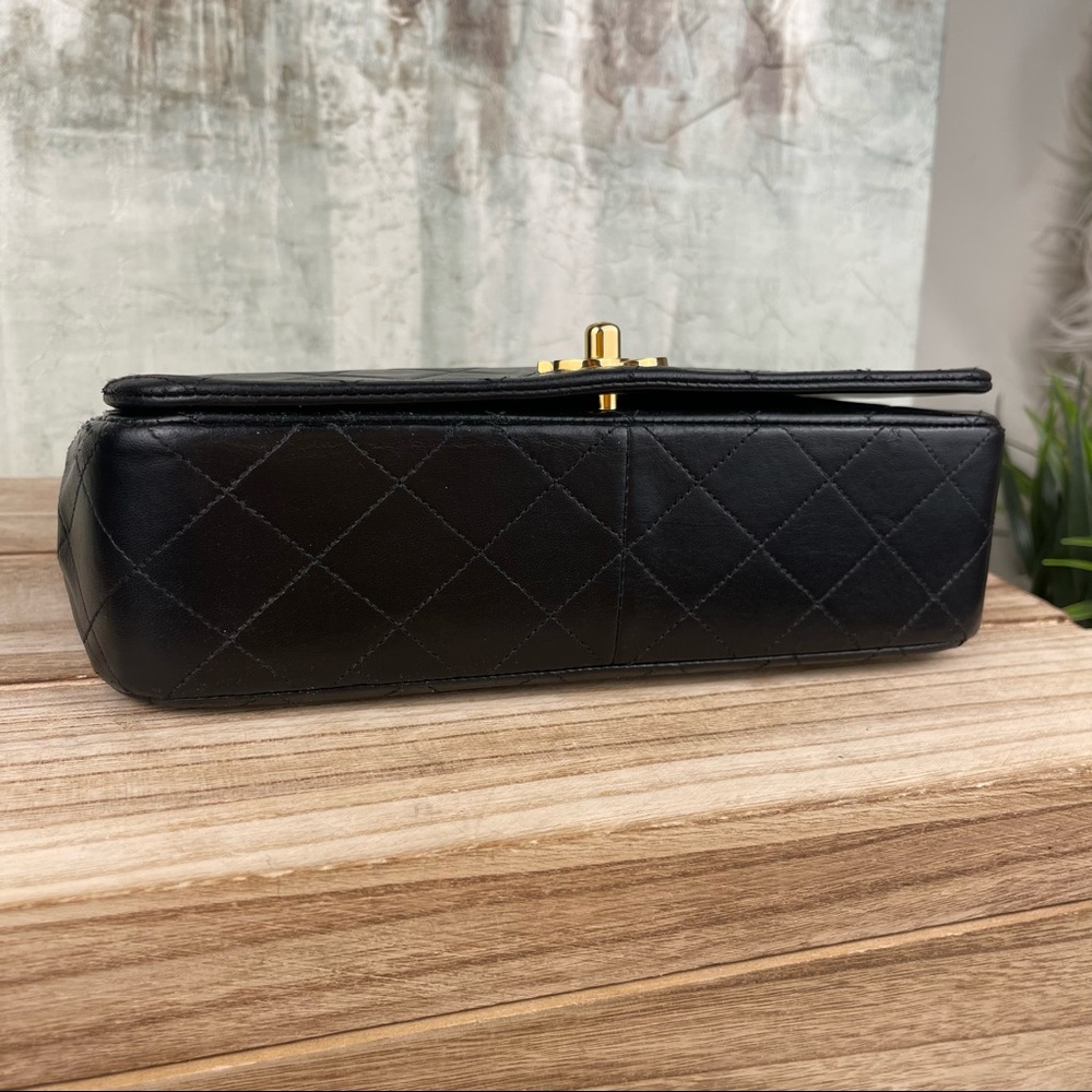 CHANEL CLASSIC FULL FLAP BLACK LAMBSKIN 24K GHW SMALL 🔥Like New!!!!🔥 - Picture 5 of 15